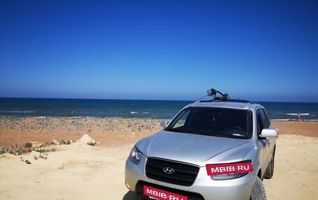 Hyundai Santa Fe III рестайлинг, 2008 год, 940 000 рублей, 2 фотография