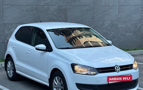 Volkswagen Polo VI (EU Market), 2014 год, 860 000 рублей, 3 фотография