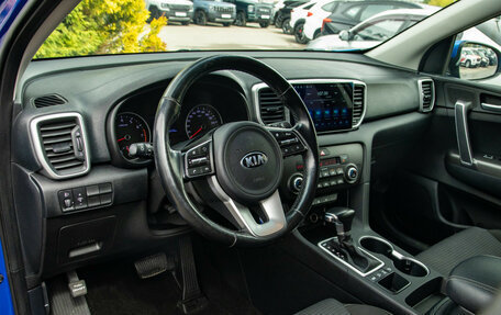 KIA Sportage IV рестайлинг, 2021 год, 2 198 000 рублей, 15 фотография