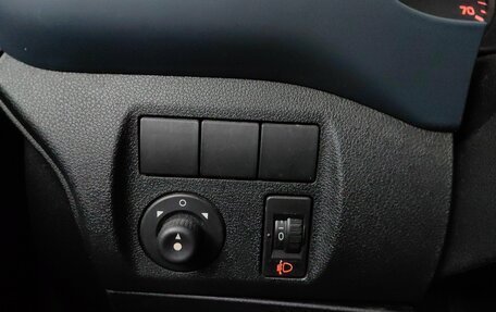 Peugeot Partner II рестайлинг 2, 2009 год, 449 000 рублей, 22 фотография