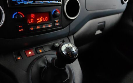 Peugeot Partner II рестайлинг 2, 2009 год, 449 000 рублей, 17 фотография