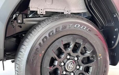 Toyota Hilux, 2026 год, 5 759 989 рублей, 8 фотография