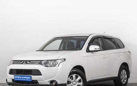 Mitsubishi Outlander III рестайлинг 3, 2012 год, 1 769 000 рублей, 3 фотография