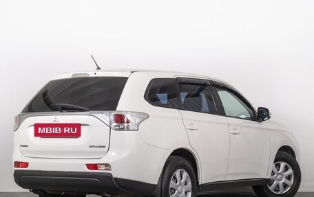Mitsubishi Outlander III рестайлинг 3, 2012 год, 1 769 000 рублей, 7 фотография