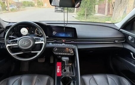 Hyundai Elantra, 2023 год, 1 570 000 рублей, 5 фотография