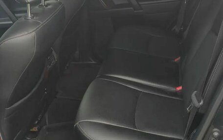 Toyota Land Cruiser Prado 150 рестайлинг 2, 2015 год, 3 200 000 рублей, 5 фотография