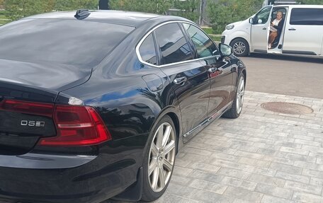 Volvo S90 II рестайлинг, 2017 год, 1 700 000 рублей, 5 фотография