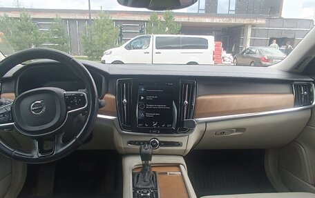 Volvo S90 II рестайлинг, 2017 год, 1 700 000 рублей, 13 фотография