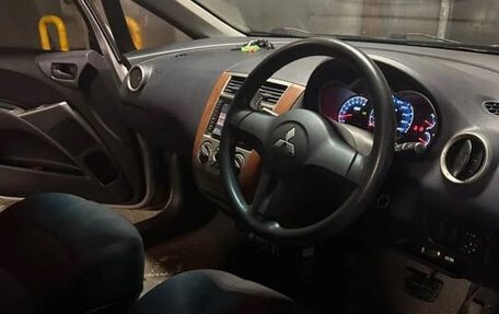 Mitsubishi Colt VI рестайлинг, 2004 год, 220 000 рублей, 7 фотография