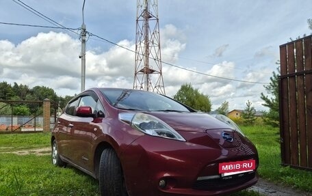 Nissan Leaf I, 2012 год, 990 000 рублей, 2 фотография