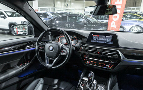 BMW 5 серия, 2020 год, 3 199 700 рублей, 14 фотография