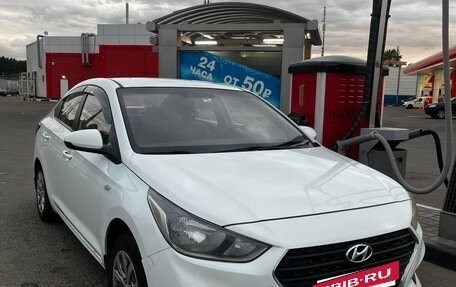Hyundai Solaris II рестайлинг, 2018 год, 1 100 000 рублей, 2 фотография