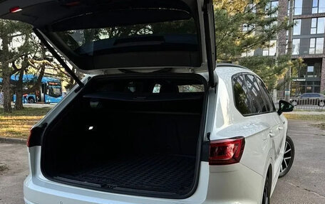 Volkswagen Touareg III, 2019 год, 4 620 000 рублей, 4 фотография
