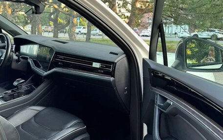 Volkswagen Touareg III, 2019 год, 4 620 000 рублей, 15 фотография