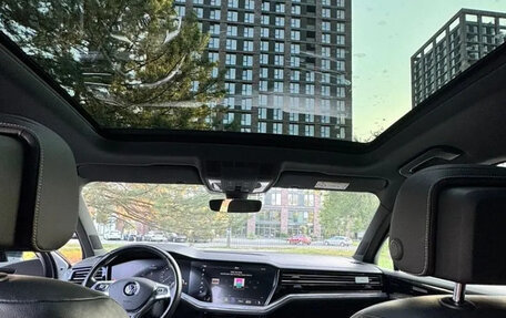 Volkswagen Touareg III, 2019 год, 4 620 000 рублей, 10 фотография