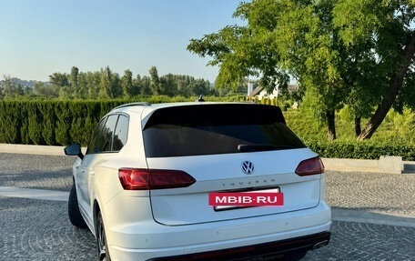 Volkswagen Touareg III, 2019 год, 4 620 000 рублей, 2 фотография