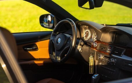 BMW 3 серия, 2011 год, 1 890 000 рублей, 16 фотография