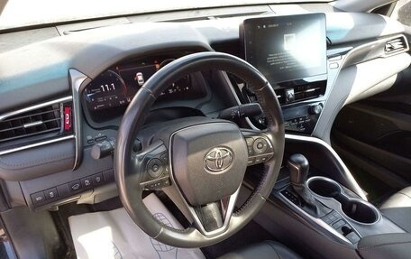 Toyota Camry, 2023 год, 3 195 000 рублей, 1 фотография