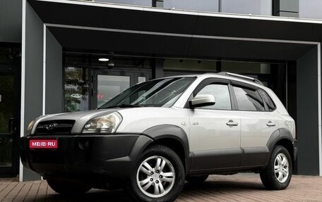 Hyundai Tucson III, 2005 год, 699 900 рублей, 1 фотография