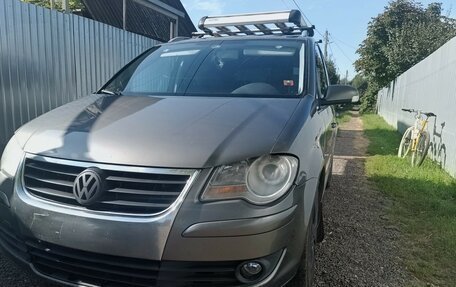Volkswagen Touran III, 2007 год, 632 000 рублей, 11 фотография