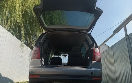 Volkswagen Touran III, 2007 год, 632 000 рублей, 20 фотография
