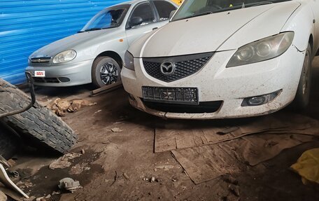Mazda Axela, 2004 год, 355 000 рублей, 2 фотография