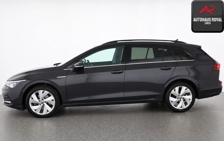 Volkswagen Golf VIII, 2023 год, 2 790 000 рублей, 8 фотография
