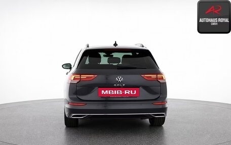 Volkswagen Golf VIII, 2023 год, 2 790 000 рублей, 6 фотография