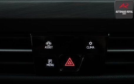 Volkswagen Golf VIII, 2023 год, 2 790 000 рублей, 16 фотография