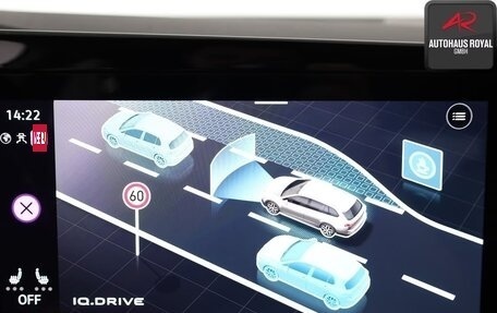 Volkswagen Golf VIII, 2023 год, 2 790 000 рублей, 17 фотография
