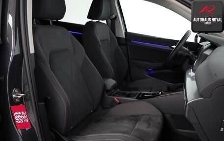 Volkswagen Golf VIII, 2023 год, 2 790 000 рублей, 19 фотография