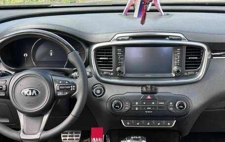 KIA Sorento III Prime рестайлинг, 2017 год, 1 750 000 рублей, 8 фотография