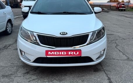 KIA Rio III рестайлинг, 2013 год, 710 000 рублей, 4 фотография