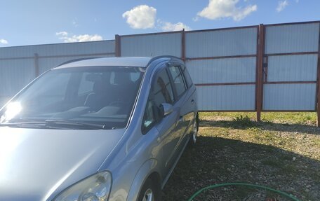 Opel Zafira B, 2008 год, 600 000 рублей, 3 фотография