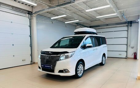 Toyota Esquire I, 2016 год, 1 999 900 рублей, 2 фотография
