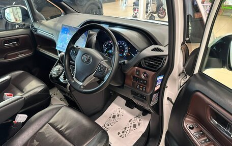 Toyota Esquire I, 2016 год, 1 999 900 рублей, 10 фотография