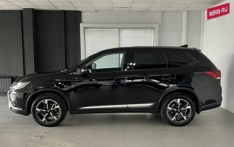 Mitsubishi Outlander III рестайлинг 3, 2019 год, 2 000 000 рублей, 9 фотография