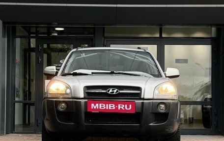 Hyundai Tucson III, 2005 год, 699 900 рублей, 2 фотография
