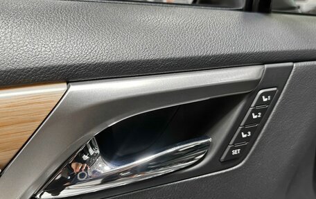 Lexus RX IV рестайлинг, 2017 год, 3 450 000 рублей, 19 фотография