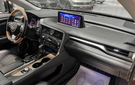 Lexus RX IV рестайлинг, 2017 год, 3 450 000 рублей, 18 фотография