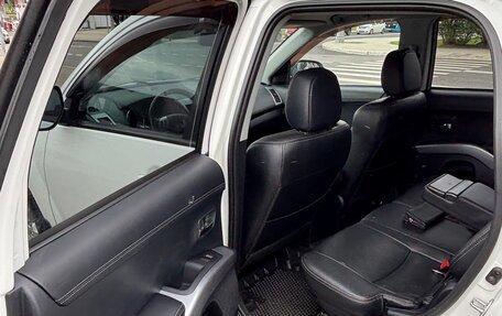 Mitsubishi Outlander III рестайлинг 3, 2012 год, 1 600 000 рублей, 11 фотография