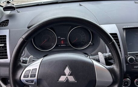 Mitsubishi Outlander III рестайлинг 3, 2012 год, 1 600 000 рублей, 15 фотография