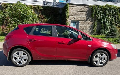 Opel Astra J, 2011 год, 620 000 рублей, 4 фотография