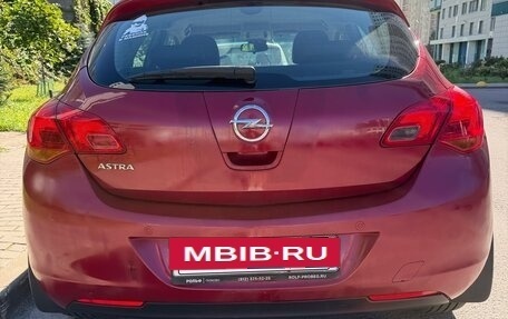 Opel Astra J, 2011 год, 620 000 рублей, 3 фотография