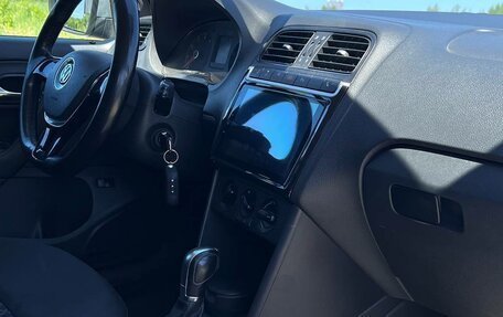 Volkswagen Polo VI (EU Market), 2017 год, 1 150 000 рублей, 9 фотография
