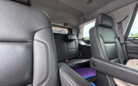 Chevrolet Tahoe IV, 2016 год, 3 600 000 рублей, 12 фотография