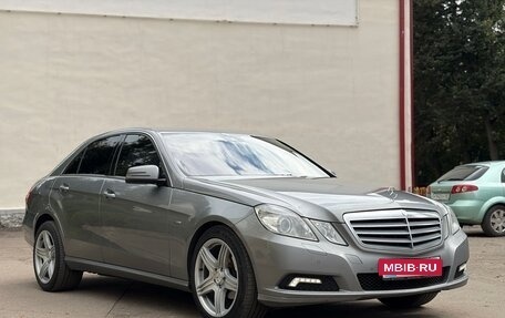 Mercedes-Benz E-Класс, 2010 год, 1 500 000 рублей, 5 фотография