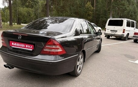 Mercedes-Benz C-Класс, 2006 год, 850 000 рублей, 10 фотография