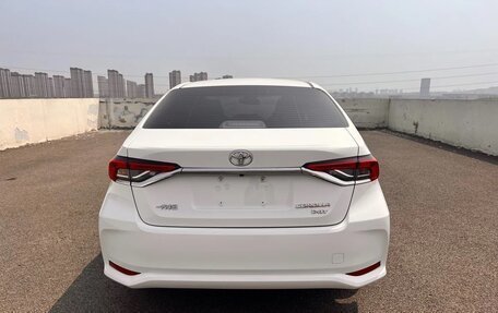 Toyota Corolla, 2022 год, 1 800 000 рублей, 5 фотография