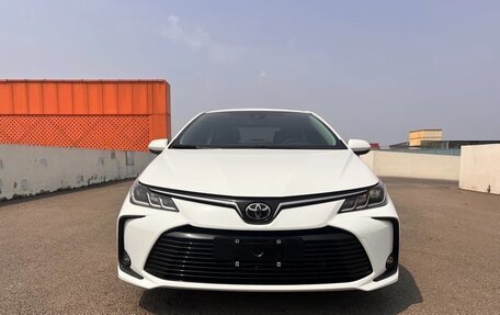 Toyota Corolla, 2022 год, 1 800 000 рублей, 2 фотография